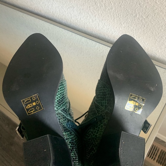 Asos Design Western Lace-Up Boots in Snake Print - Picture 5 of 6